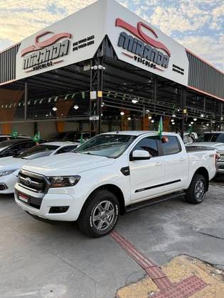 FORD RANGER 2.2 XLS 4X4 CD 16V DIESEL 4P AUTOMÁTICO